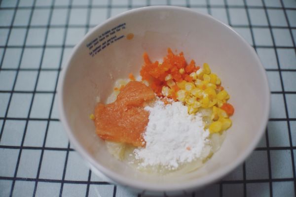 三文鱼土豆小饼