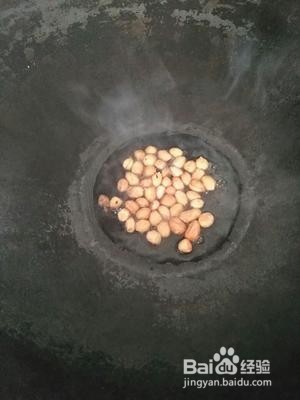 怎么做营养丰富的黑豆牛骨汤