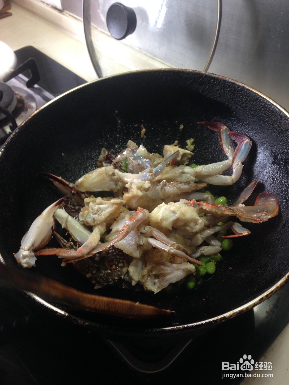 海鲜教程之浓汁梭子蟹炒毛豆的做法