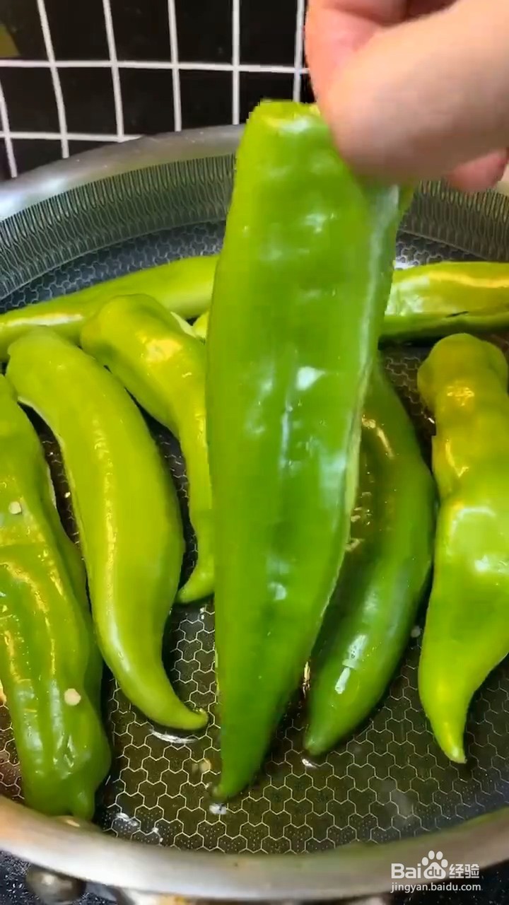 简单易学又特别下饭的尖椒要怎样做