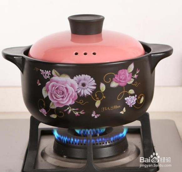 白萝卜炖鸡汤的做法