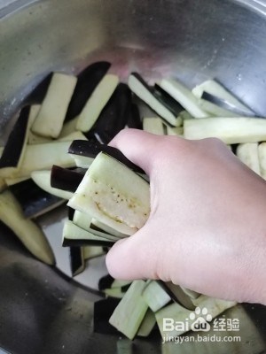 少油的红烧茄子的做法