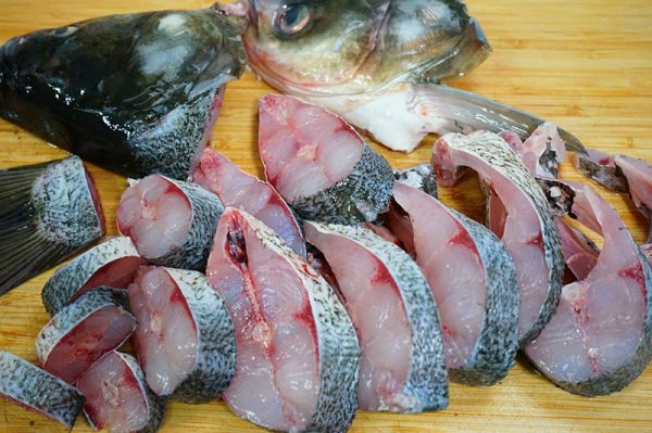 香辣草鱼豆腐煲