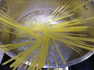 番茄口蘑火腿意面