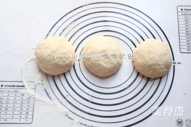 红糖花生酱香辫子面包