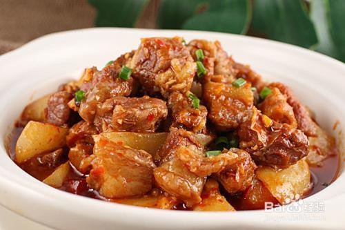 青萝卜牛腩煲