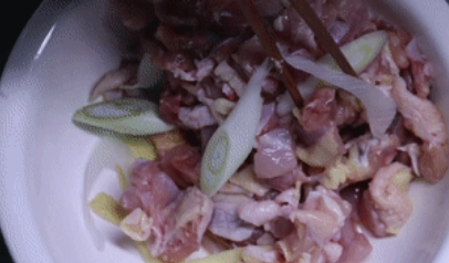 香辣爆炒鸡丁的做法