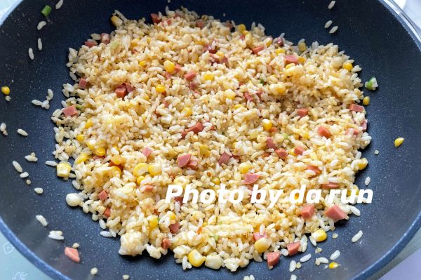 三文鱼牛油果藜麦炒饭