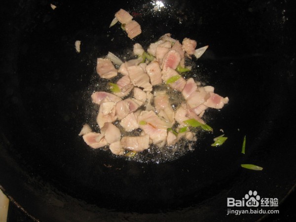青椒胡萝卜炒肉的做法