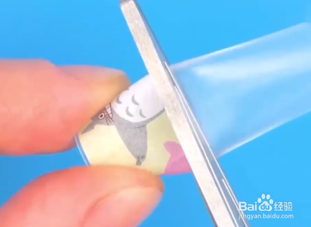 如何给芭比娃娃做一些好看的小物件