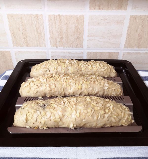 朗姆酒浸葡萄干核桃仁欧包