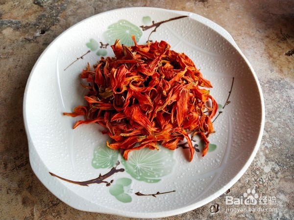 凉拌百合花的做法