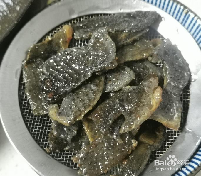 分鸡顺便干煎椒盐鸡皮的做法