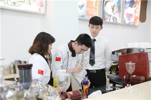成都咖啡师培训学校去哪里？