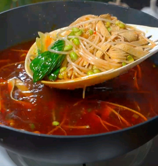 酒楼特色水煮牛肉