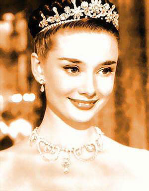 怎样打造漂亮的赫本头