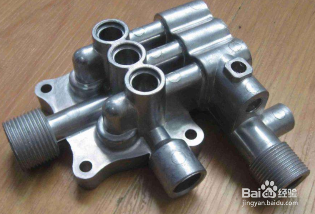 在这款压铸铝光亮清洗剂面前,油污统统不是问题!