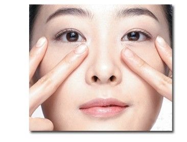 4个方法去除黑眼圈