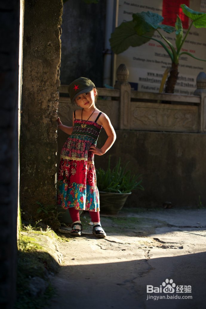 街拍：阳朔西街的洋娃娃