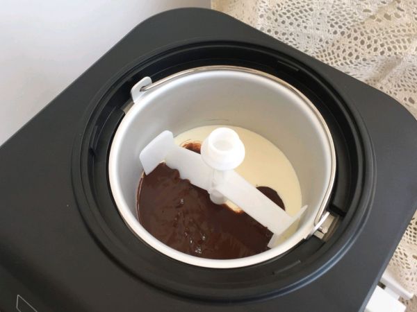 超浓郁巧克力冰激凌