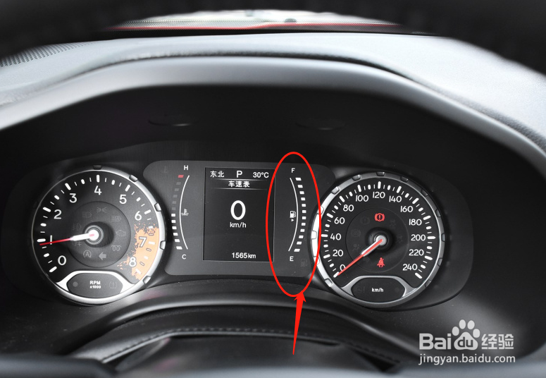 如何参考Jeep自由侠汽车仪表数据