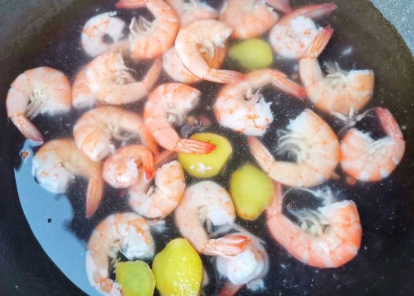 凉拌酸辣柠檬虾