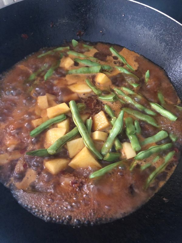 土豆豆角烧排骨