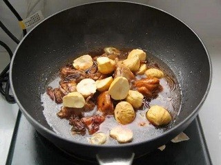 家常栗子鸡怎么做?