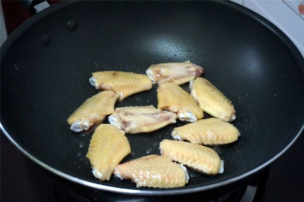 喼汁酸甜酱鸡翅