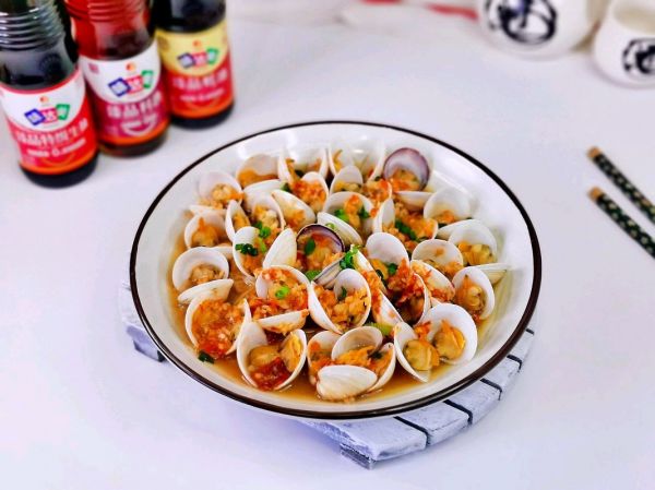 蒜蓉蛤蜊蒸金针菇