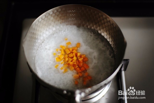 宝宝辅食：清甜南瓜粥