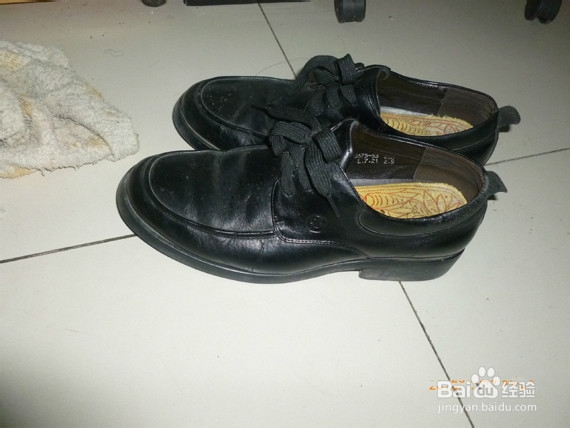 告诉大家怎么打鞋油