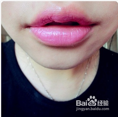 三个技巧打造粉嫩动人唇妆