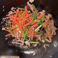 杂炒莜面鱼的做法