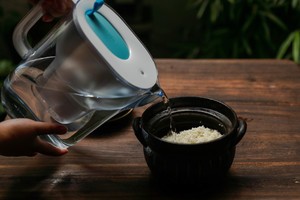 茶泡饭团配红油泡菜的做法