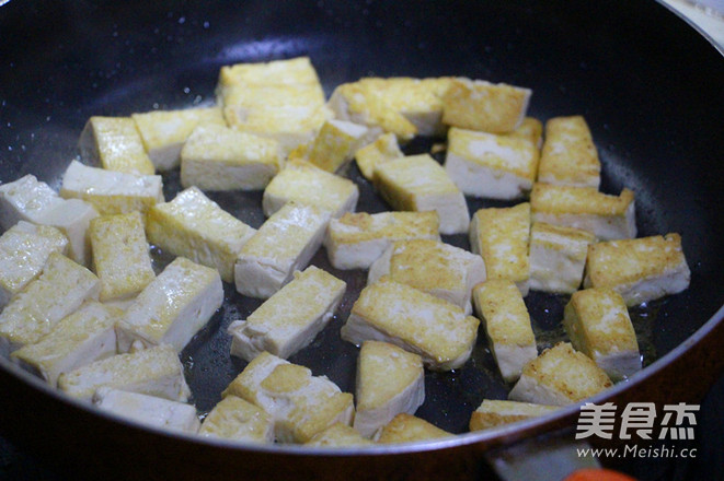 孜然青蒜煎豆腐