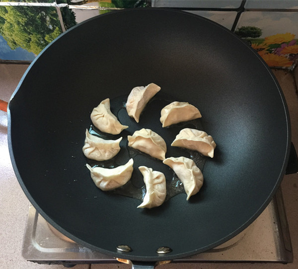 酸菜猪肉煎饺