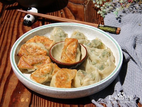 教你做干煎荠菜笋肉馄饨