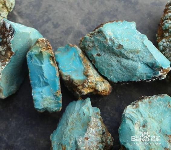 原矿绿松石多少钱一克 如何辨别真伪绿松石