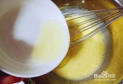 家常版8寸戚风蛋糕是怎么做的？