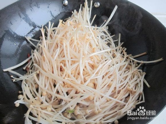 如何做出美味健康的金针菇黑木耳炒肉丝
