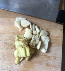 五花肉豆角汤的做法步骤