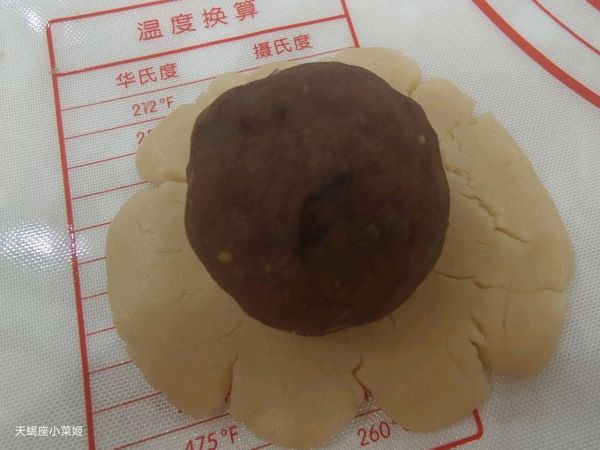 花好月圆广式月饼