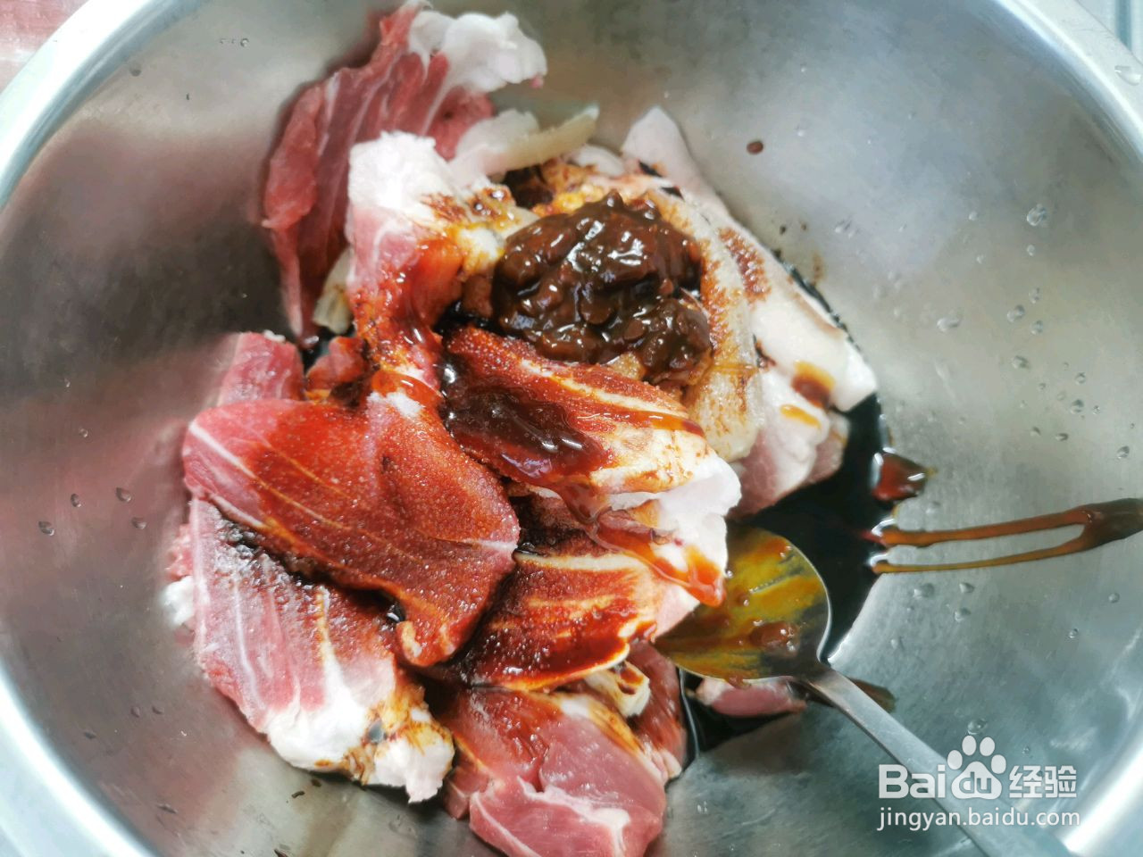 米粉蒸扣肉的做法