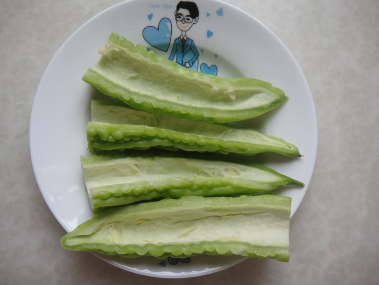 清暑涤热，明目解毒的蜜汁苦瓜