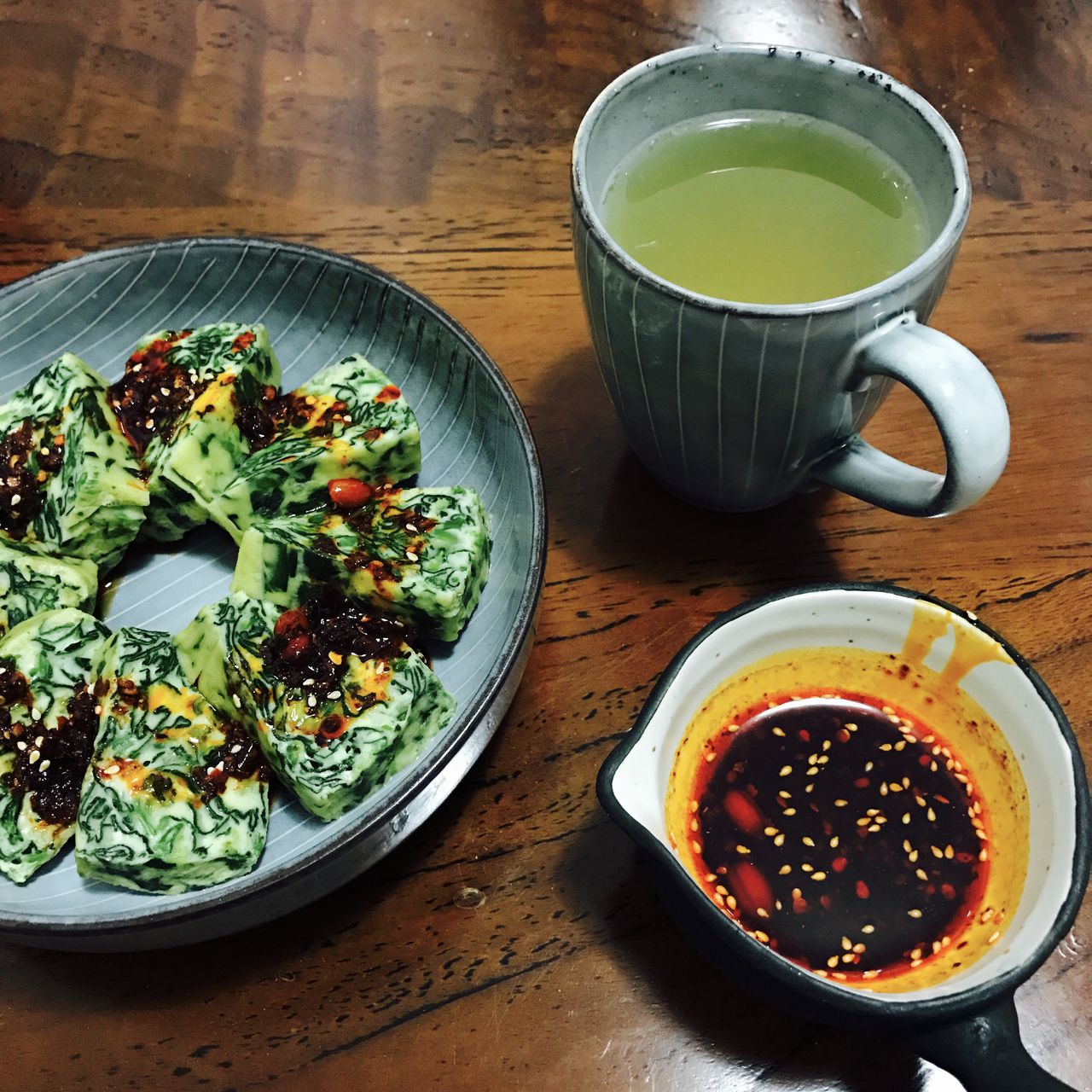 蘸汁菠菜鸡蛋糕，教你最简单的做法