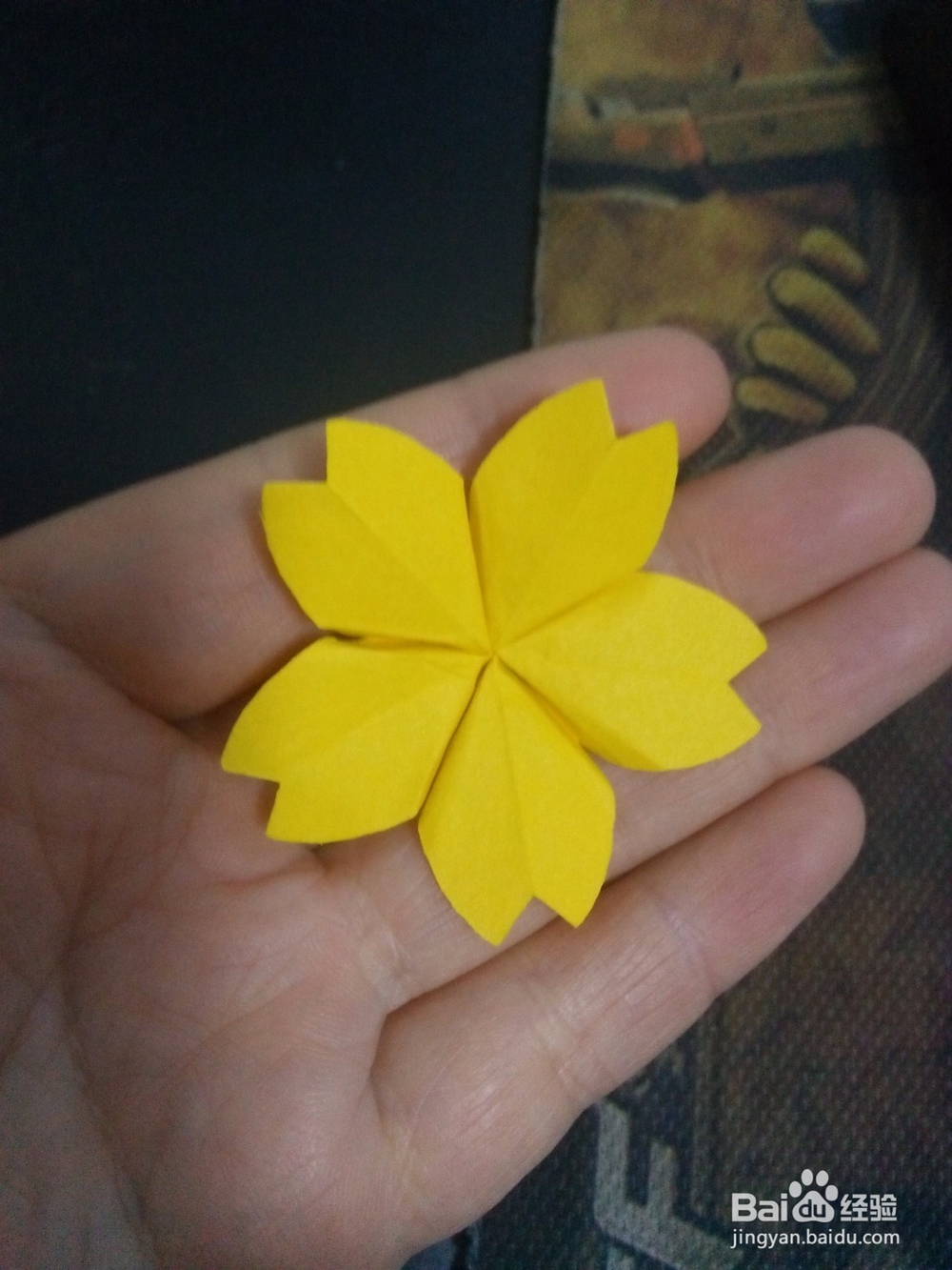 手工折纸腊梅花怎么做