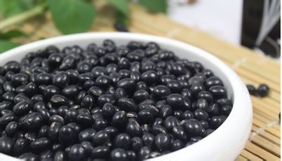 小黑豆蕴含减肥大功效，三款美食平腹瘦腰