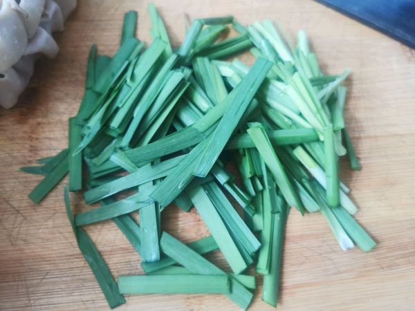 韭菜鸡蛋栲栳栳