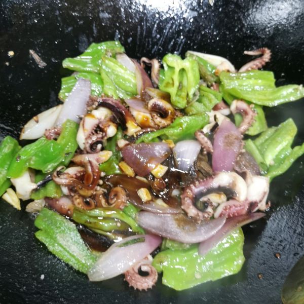 快手家常爆炒鱿鱼须